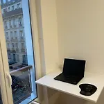 Montmartre Cosy * Париж